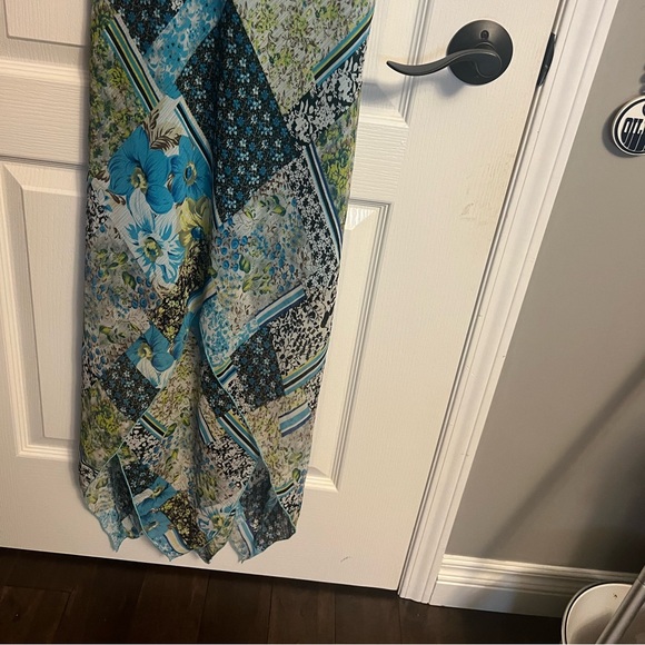 Long Dress - Picture 6 of 6